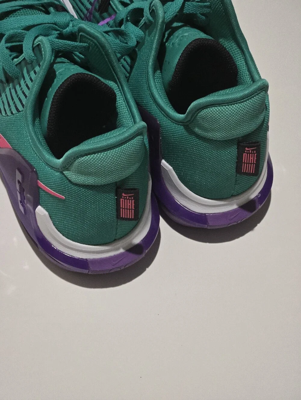 Nike LeBron Witness 6 'Emerald Berry Mens' Size 12 | Style Code: CZ4052-300